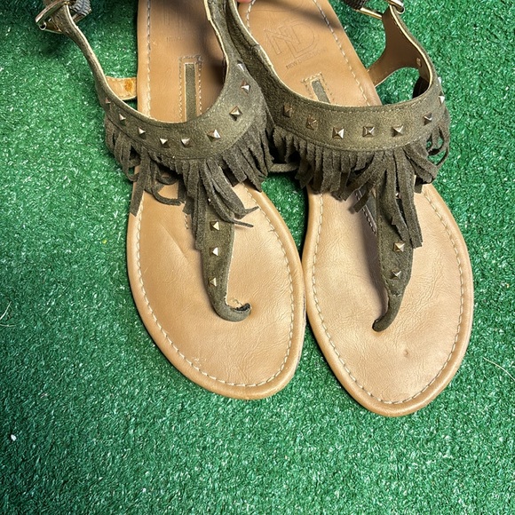 Sandals with fringe - Picture 2 of 6